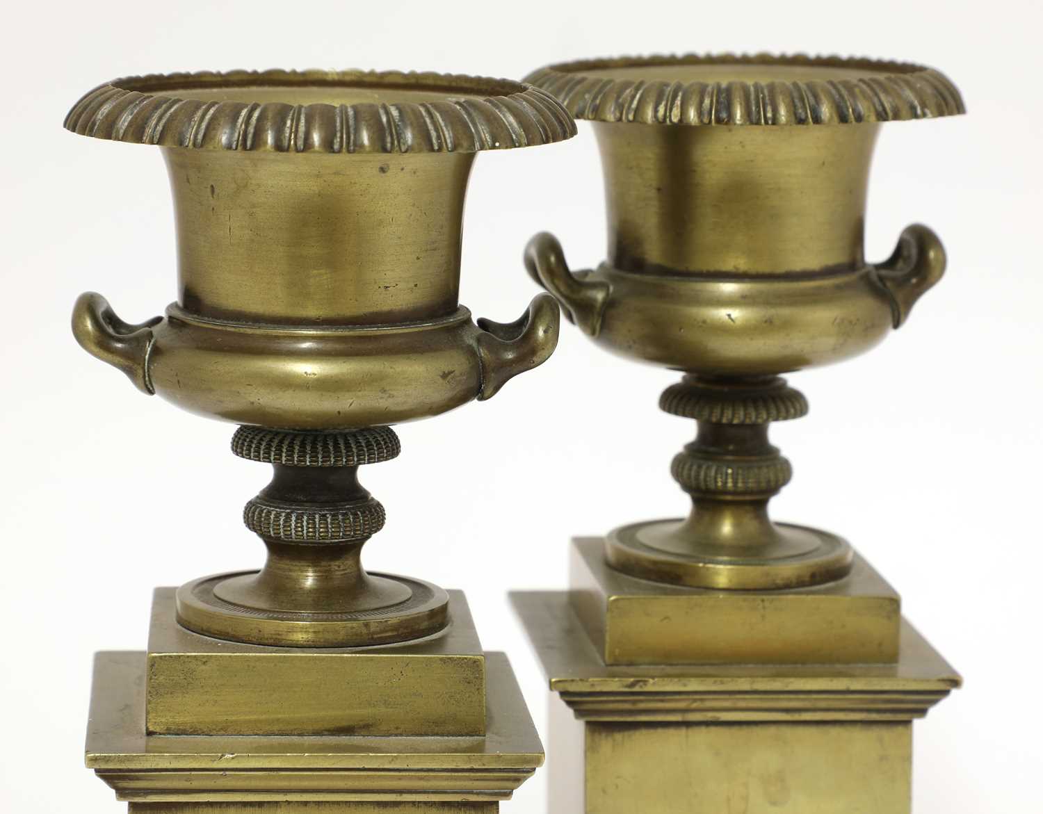 A pair of bronze urns, - Image 3 of 3
