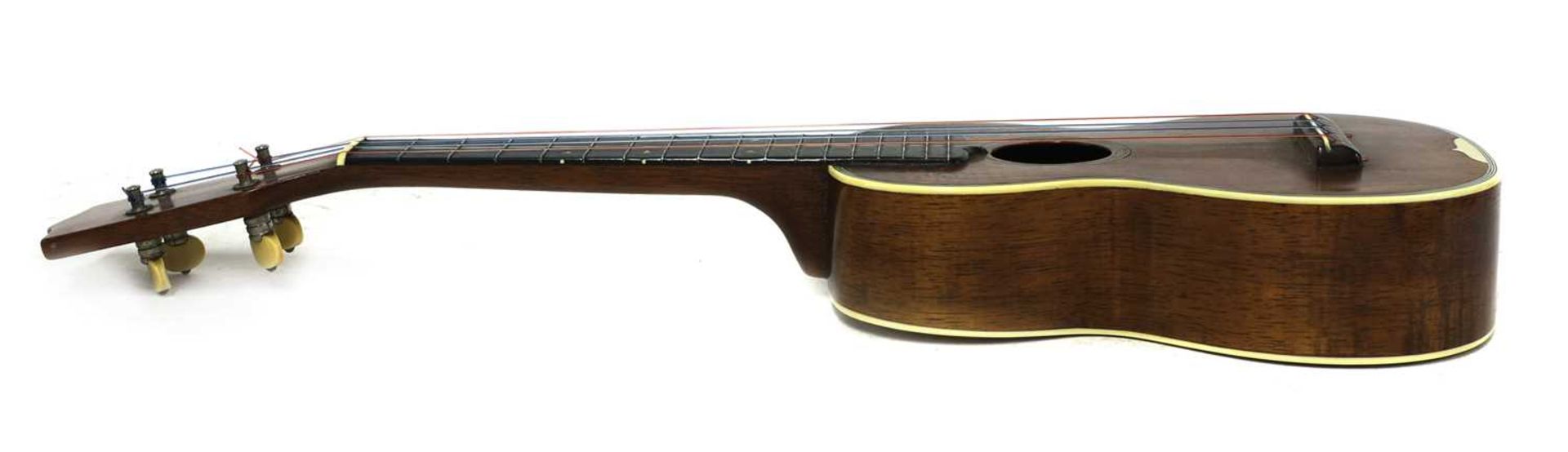 A Martin & Co. Style 3 ukulele, - Bild 2 aus 8