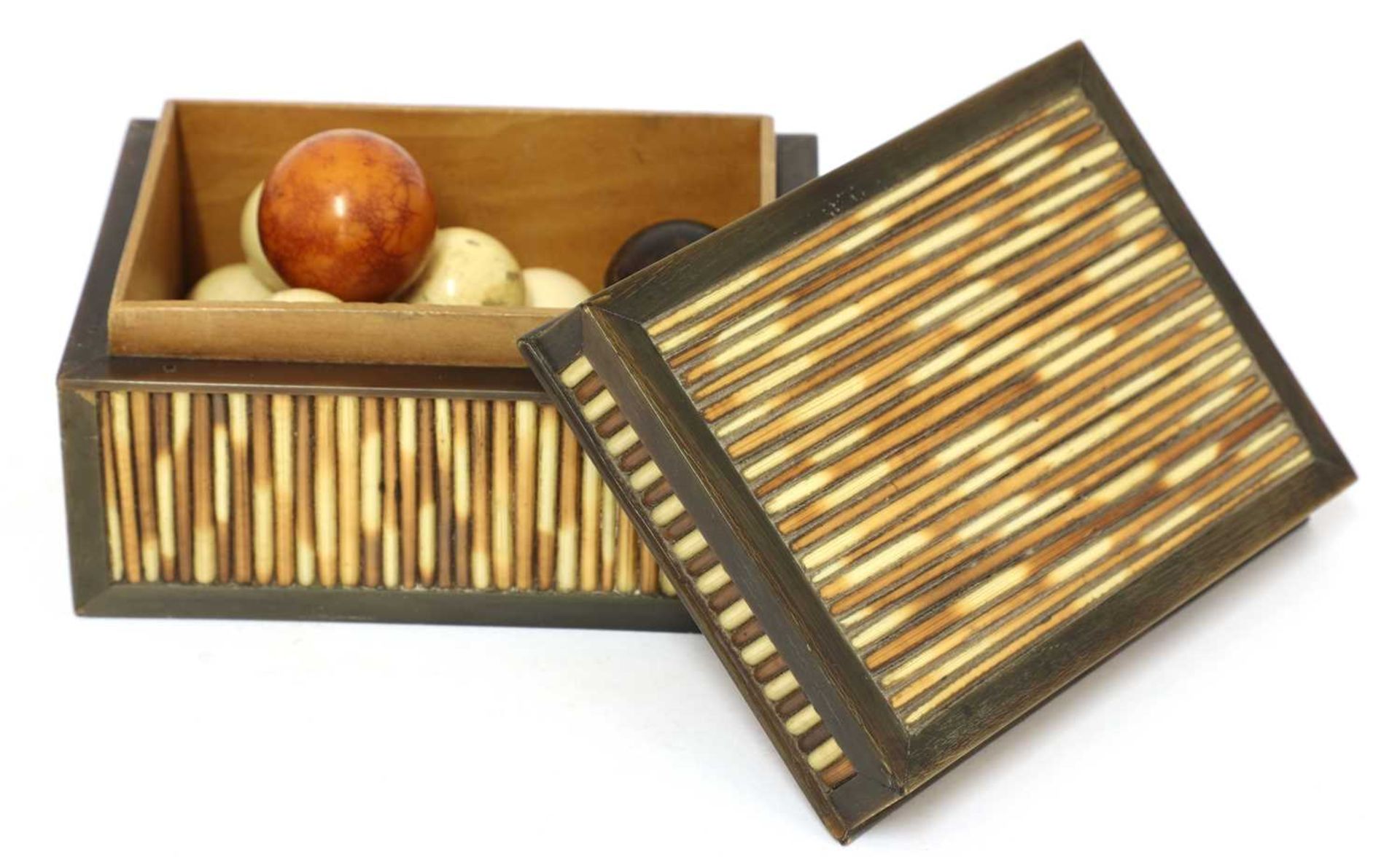 A Ceylonese porcupine quill box and cover, - Image 2 of 3