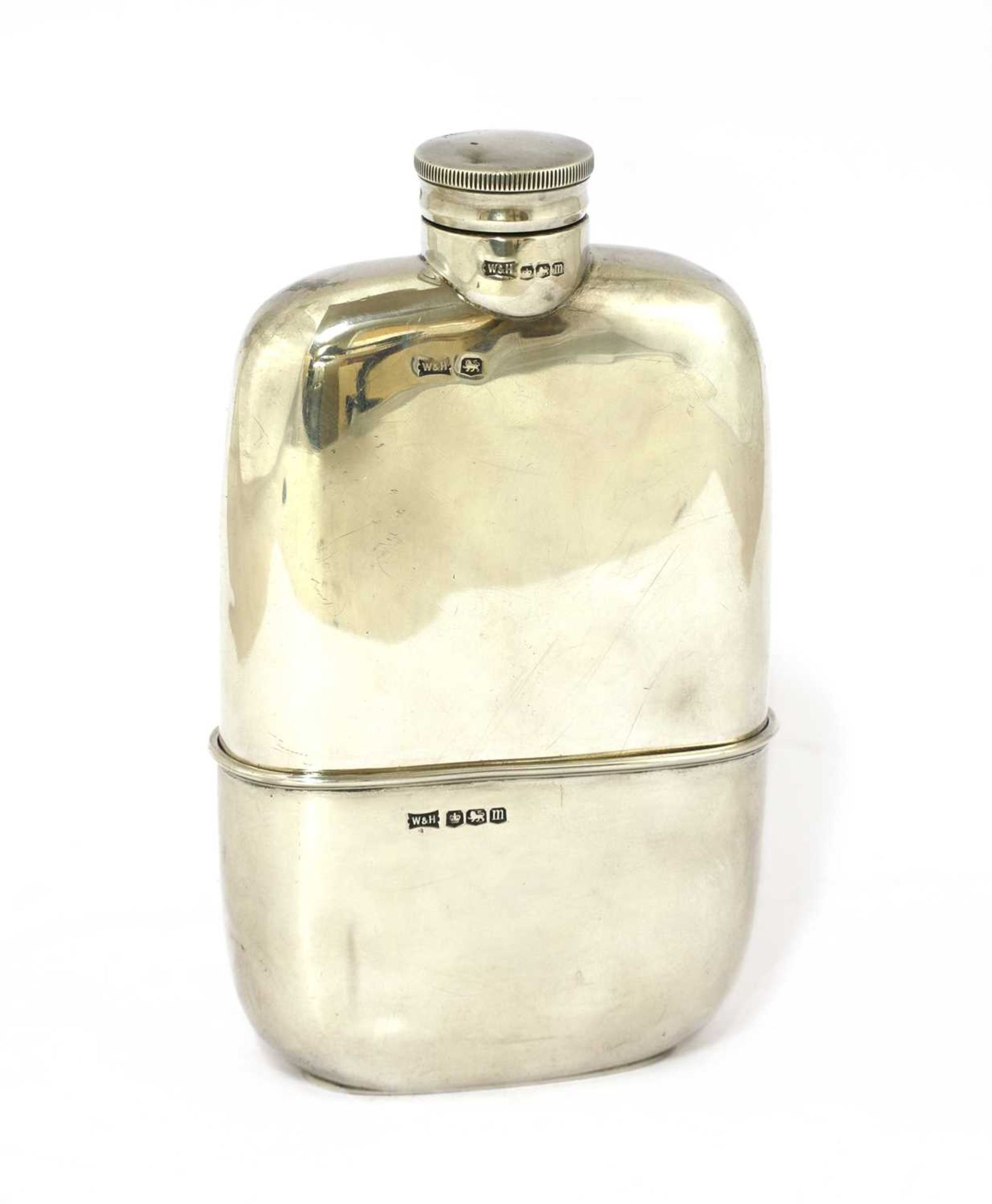 A George V silver spirit flask, - Image 2 of 3