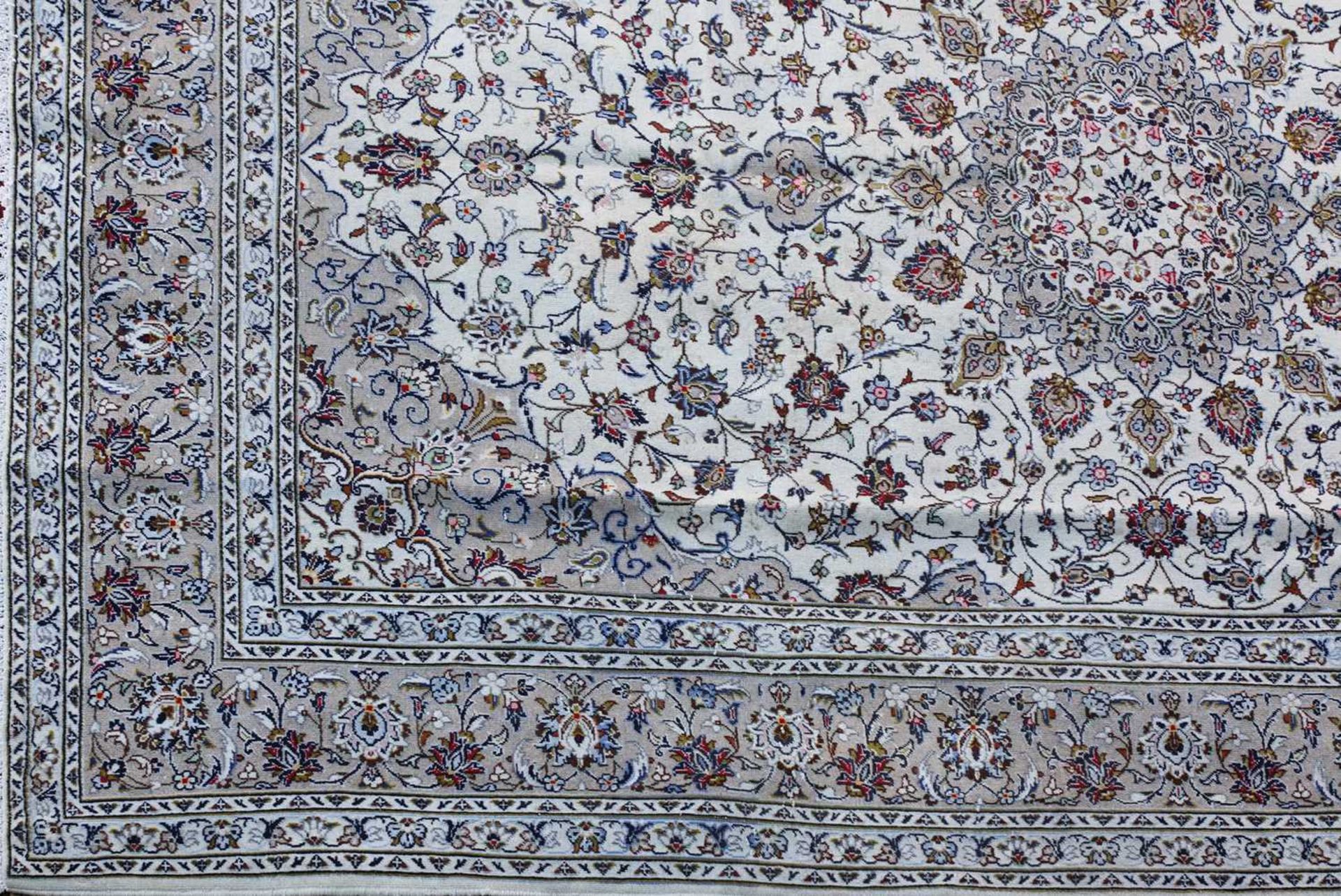 A Persian Kashan carpet, - Image 4 of 4