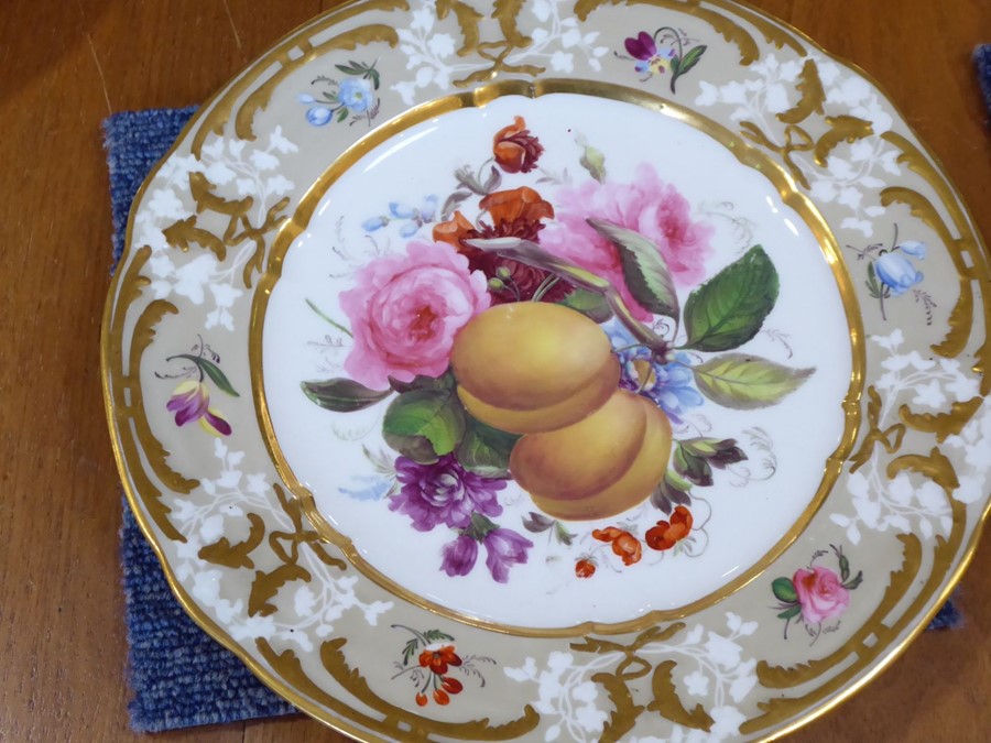 A fine early 19th century Coalport Feltspar porcelain dessert service comprising four square dishes, - Image 14 of 45