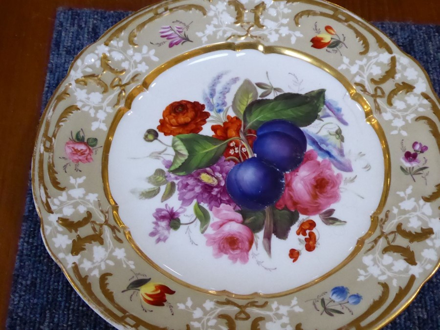 A fine early 19th century Coalport Feltspar porcelain dessert service comprising four square dishes, - Image 18 of 45