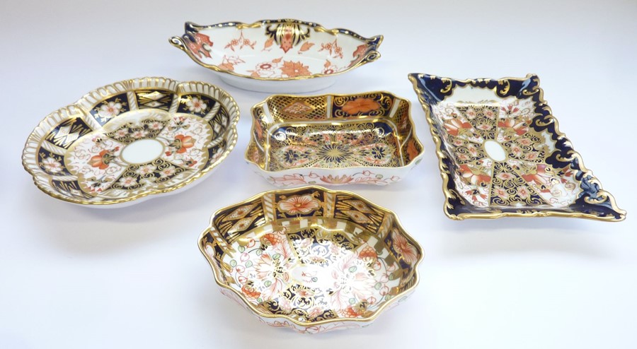 Five Royal Crown Derby trinket trays: Small salver, 1962?, 6284-1904; Rectangular, 1800 – 3.5in,