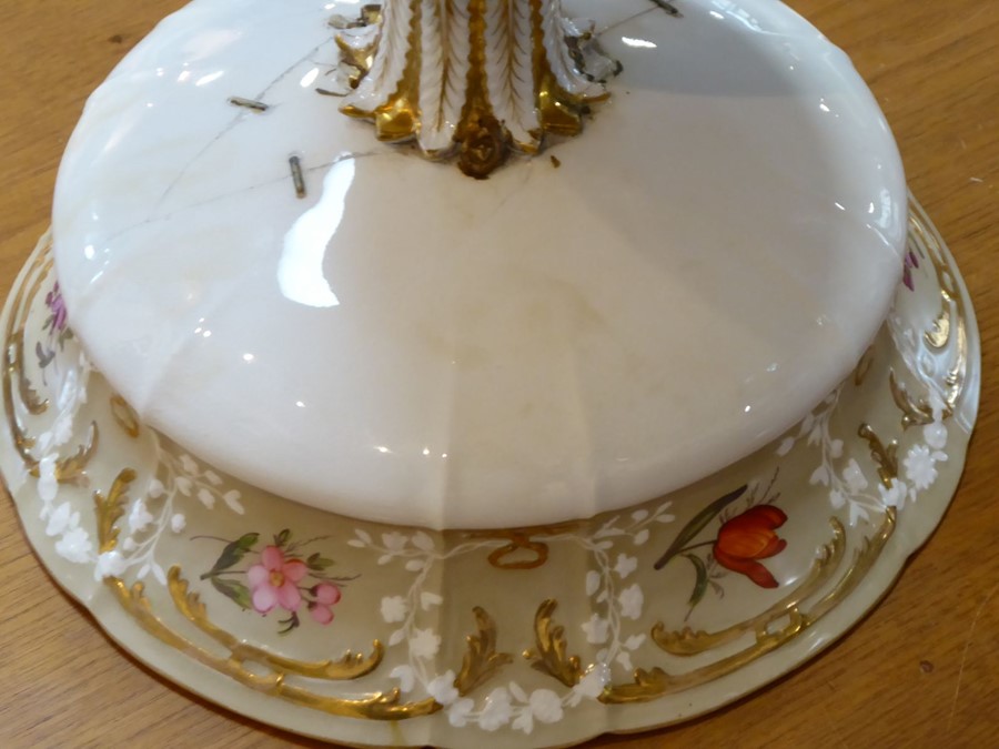 A fine early 19th century Coalport Feltspar porcelain dessert service comprising four square dishes, - Image 7 of 45