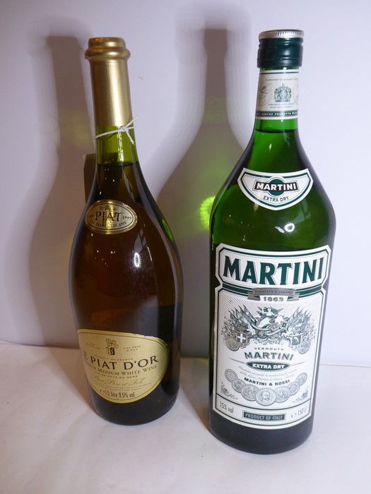 DUPLICATE LOT A large bottle of Le Piat d'Or and a bottle of Martini