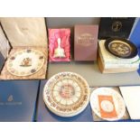 Two boxed Royal Worcester calendar plates, together with other unboxed Wedgwood calendar plates, a