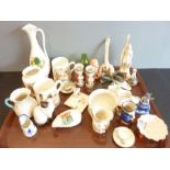 A good and interesting selection of mostly early 20th century crested china to include