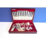 A mahogany cased six-place cutlery/silver-plated flatware service by Viners of Sheffield, comprising