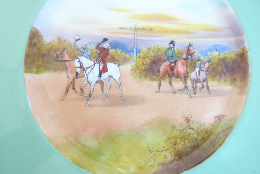 A pair of signed 1920s / 1930s Royal Doulton cabinet plates decorated with hunting scenes; - Image 4 of 5