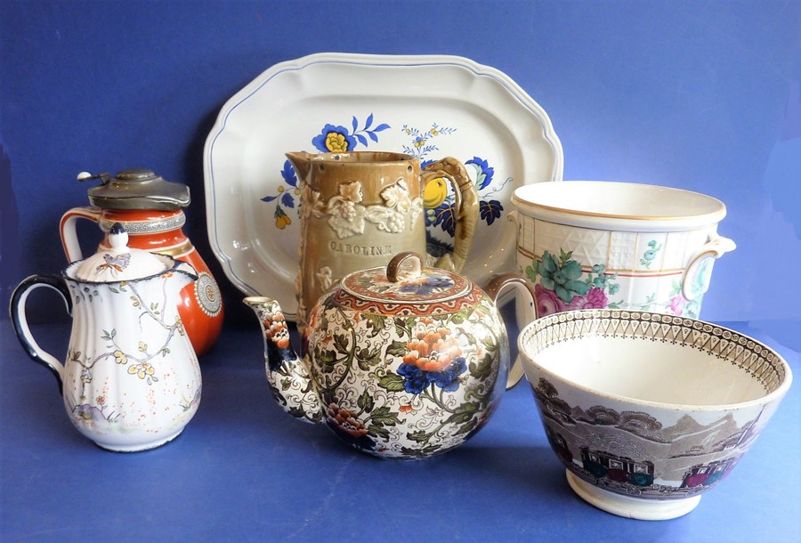 Various ceramics to include a fine quality porcelain cachepot hand-gilded and decorated with flowers - Image 2 of 10