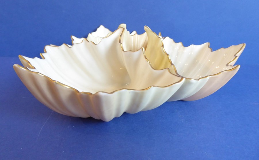 Four pieces of early 20th century Royal Worcester Blush porcelain: a side dish, a shell-shaped - Image 3 of 7