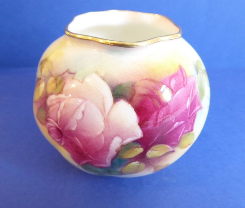 Four pieces of early 20th century Royal Worcester Blush porcelain: a side dish, a shell-shaped - Image 7 of 7