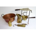 A good selection of brass and copper kitchenalia; to include a late 19th century / early 20th