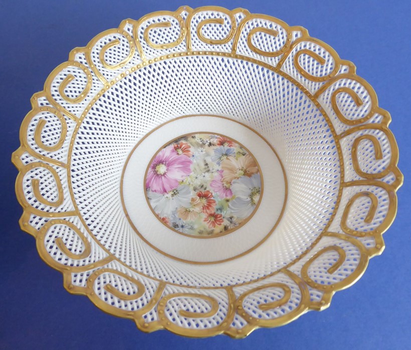 Two Bronte porcelain bowls with reticulated borders; one hand-decorated with flowers and the other - Image 3 of 4