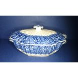 A Copeland/Spode sauce tureen with lid and ladle in the 'Abdul' pattern; of ovoid quatrefoil shape
