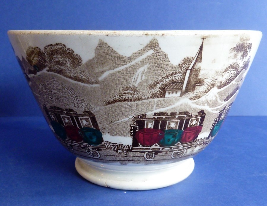 Various ceramics to include a fine quality porcelain cachepot hand-gilded and decorated with flowers - Image 3 of 10