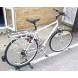 A Specialised 'Crossroads Sport' hybrid bicycle with 8 gears, in very good condition (stand not