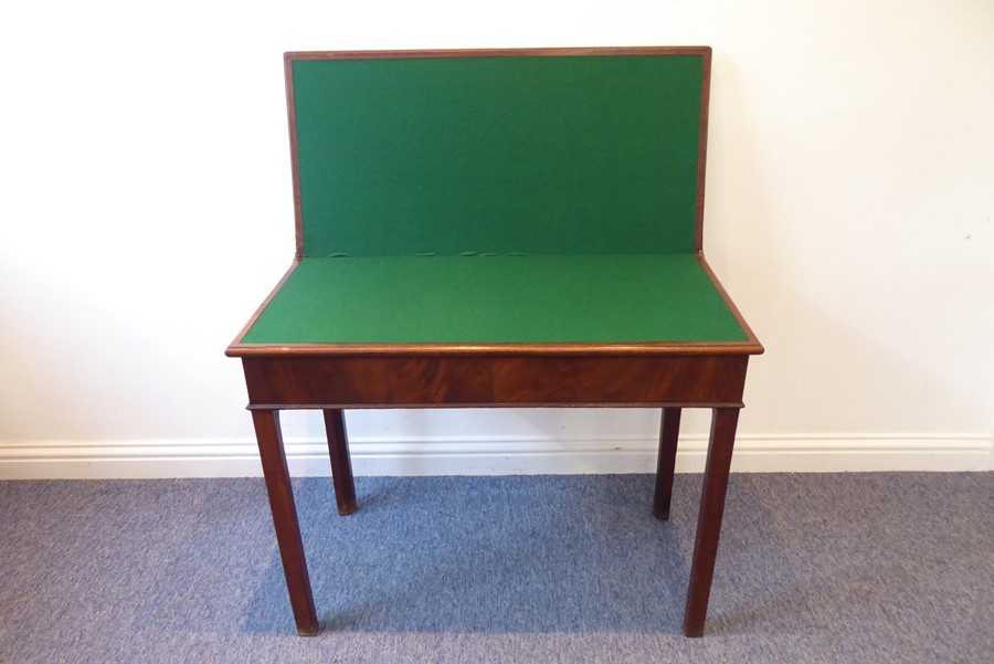 A George III period fold-over top mahogany card table raised on square chamfered legs (90.5cm wide) - Image 3 of 5