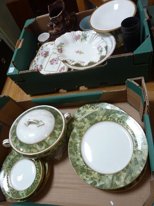 Various decorative ceramics to include an Aynsley part dinner service in the Onyx Green pattern with