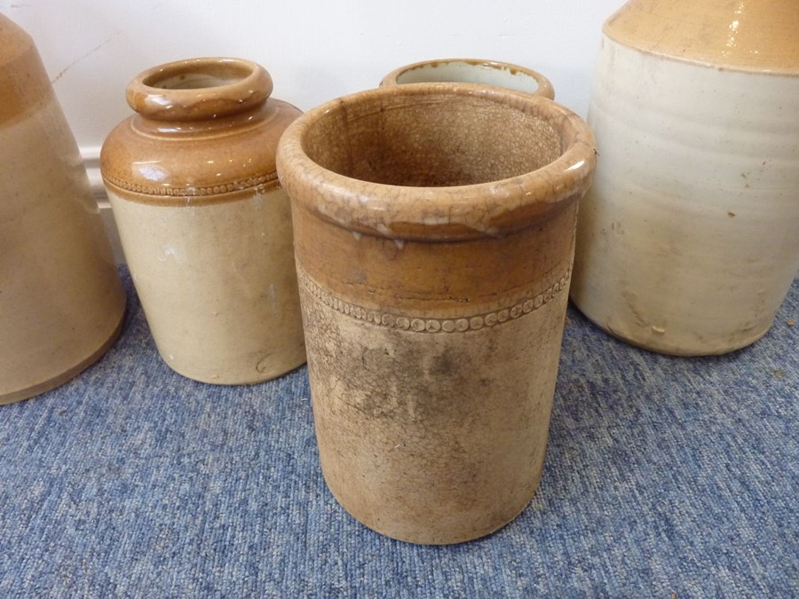 Five early 20th century stoneware jars / flagons together with a wooden biscuit barrel - Image 5 of 5