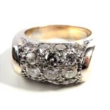 A fine 18-carat white-gold ring set with 17 diamonds, ring size J/K (9.26g) (The cost of UK