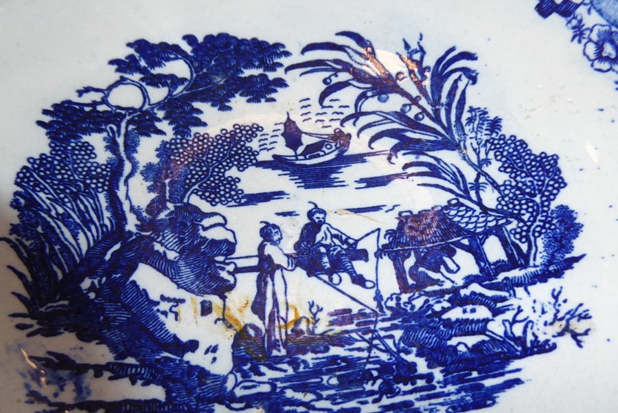 A late 18th century pottery bowl ( possibly Swansea Cambrian), transfer decorated in the 'two - Image 7 of 7