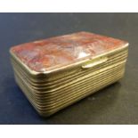 A late 19th/early 20th century base-metal snuff box with faceted rectangular dendritic agate base