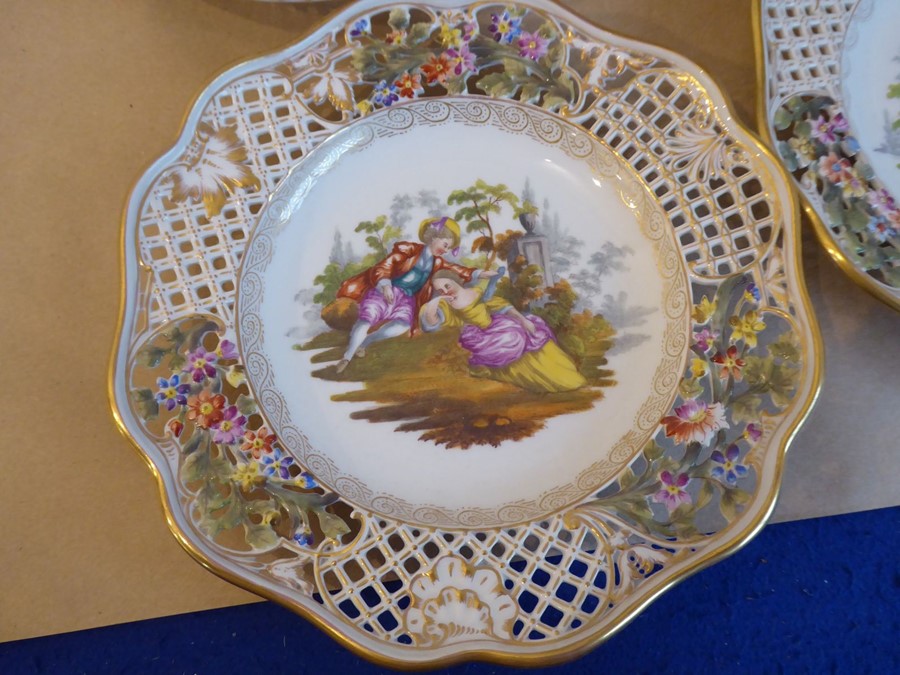 A good late 19th/early 20th century Dresden porcelain part dessert service comprising comport, two - Image 2 of 11