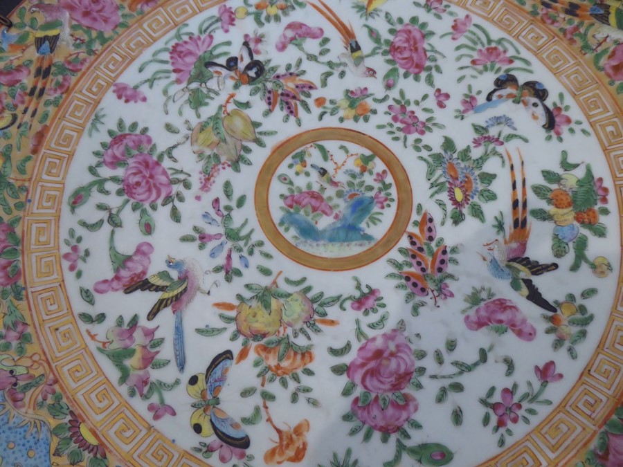 A 19th century Chinese Canton porcelain charger; hand decorated in the famille rose palette; the - Image 3 of 6