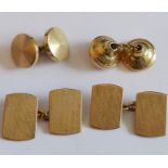 A pair of gentleman's 9-carat yellow-gold cufflinks of oblong form with rounded ends (approx. 9.07g)