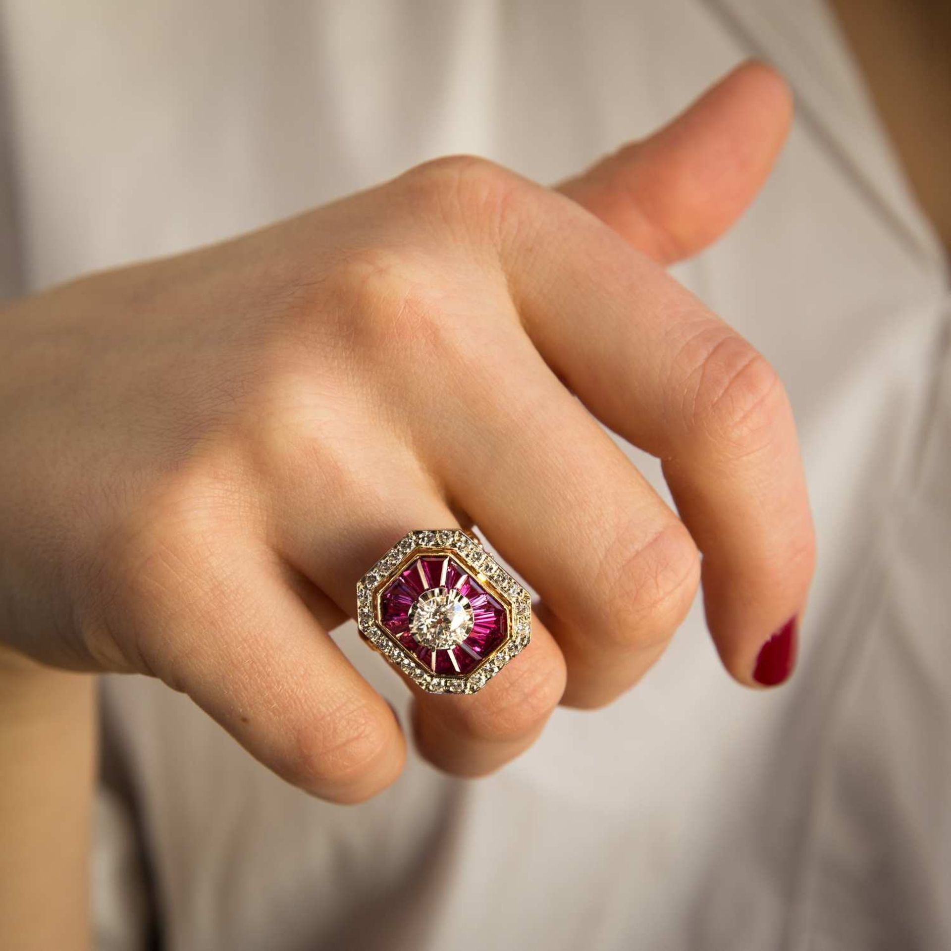 BAGUE DIAMANTS ET RUBIS CALIBRES