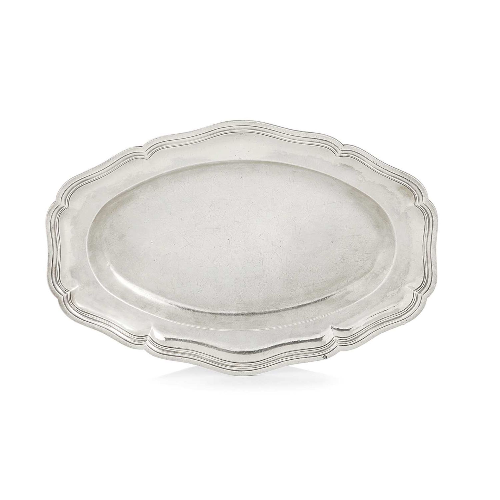 PLAT OVALE, EN ARGENT, MAÎTRE ORFÈVRE ANTOINE BOULLIER, PARIS, 1782-1783