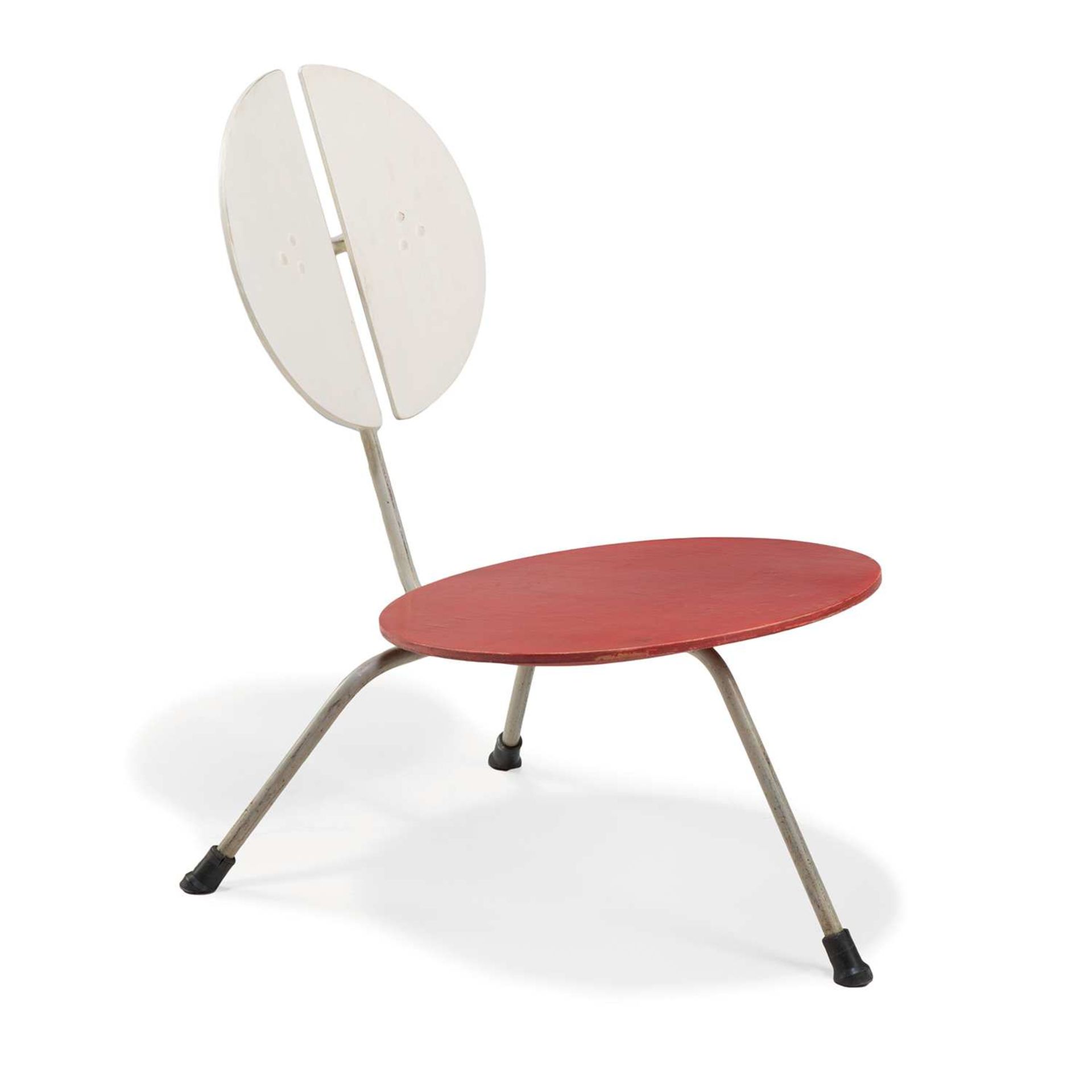 JAN VAN VLIET (XXE) - METZ & Co (ÉDITEUR) Chaise basse moderniste, circa 1932, piétement