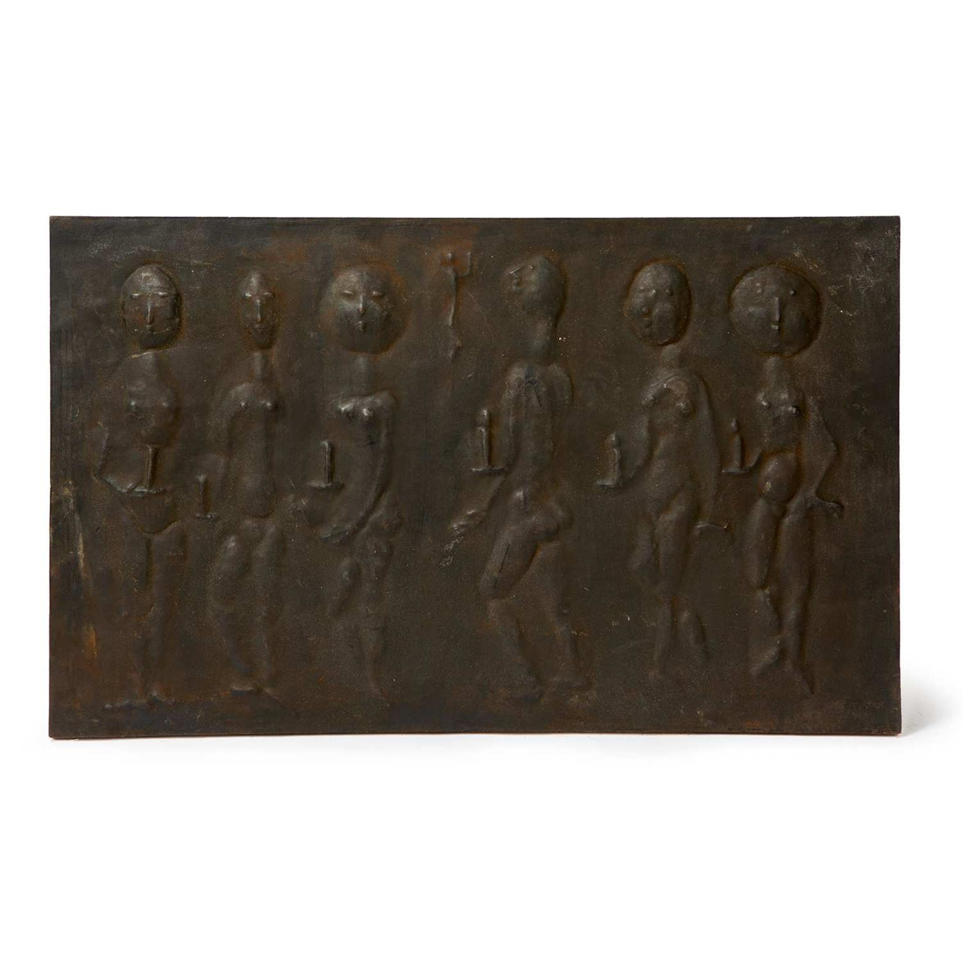 JEAN TOURET (1916-2004) Plaque ornementale en fonte à patine noire, à décor d'une procession de