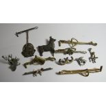 A collection of jewellery comprising mostly of brooches relating to hunting, to include silver.