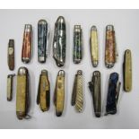 A quantity of assorted penknives.