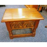 OLD CHARM OAK BOX STOOL WITH LIFT UP LID.
