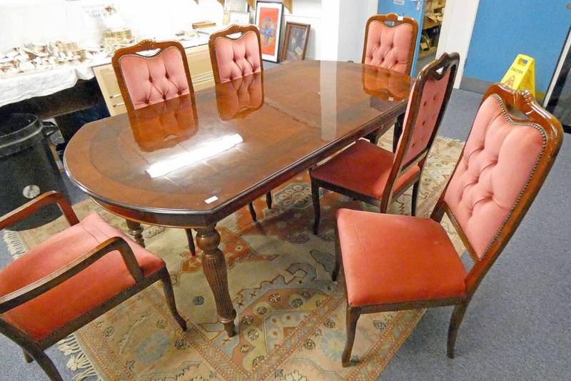 MAHOGANY D-END DINING TABLE & SET OF 6 DINING CHAIRS ON SHAPED SUPPORTS