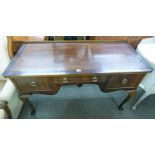 19TH CENTURY INLAID MAHOGANY DESK WITH 3 DRAWERS & QUEEN ANNE SUPPORTS 127CM WIDE