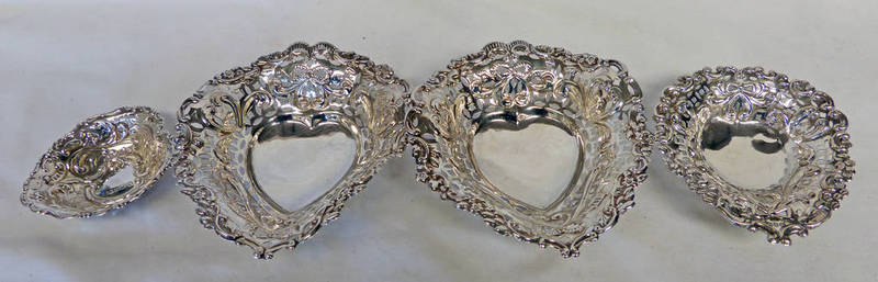 PAIR OF SILVER HEART SHAPED DISHES WITH PIERCED DECORATION, BIRMINGHAM 1901.