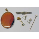 PAIR OF CULTURED PEARL SET EARRINGS MARKED 9CT, CULTURED PEARL SET STICK PIN, BROOCH MARKED 9CT,
