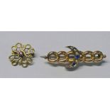 9CT GOLD PEARL & SAPPHIRE SET CRESCENT BROOCH & A GARNET SET BROOCH MARKED 9CT 4.