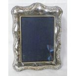 MODERN SILVER PHOTO FRAME - 14.