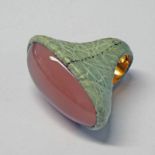 LEATHER & QUARTZ RING MARKED 750 & SIGNED SANALITRO MILANO Condition Report: Ring