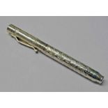 SILVER YARD O LED FOUNTAIN PEN WITH 18 CT GOLD NIB Condition Report: In very good