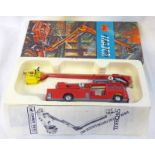 CORGI TOYS - 1127 - SIMON SNORKEL FIRE ENGINE.