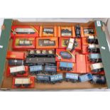 SELECTION OF HORNBY 00 GAUGE ROLLING STOCK