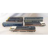 SELECTION OF 00 GAUGE MODEL DIESEL LOCOMOTIVES FROM HORNBY & BACHMANN