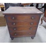 19TH CENTURY MAHOGANY COMMODE ON TURNED SUPPORTS 75CM TALL